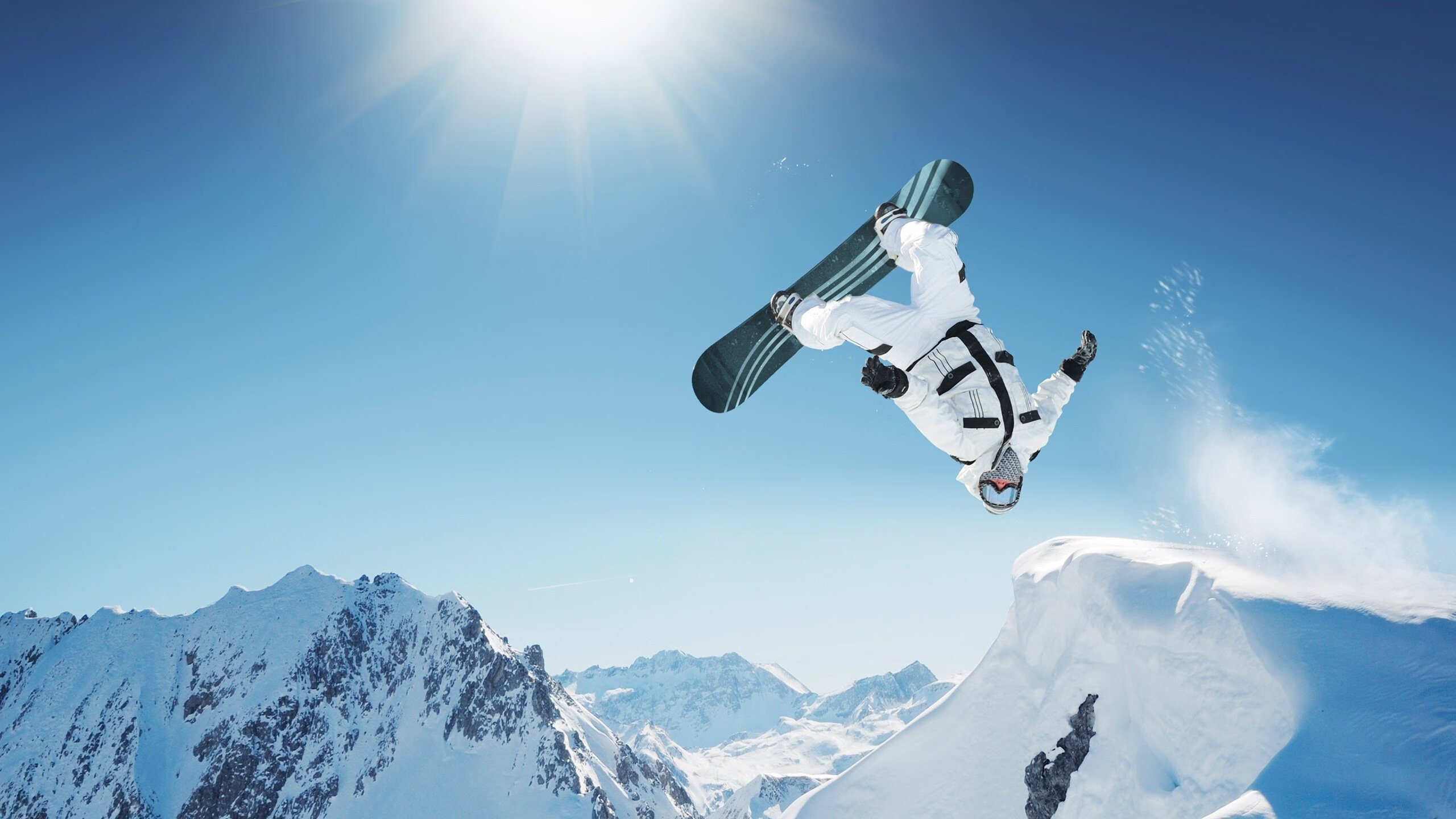 高原雪地橇比赛，冰雪中的速度盛宴，雪橇在雪地起什么作用