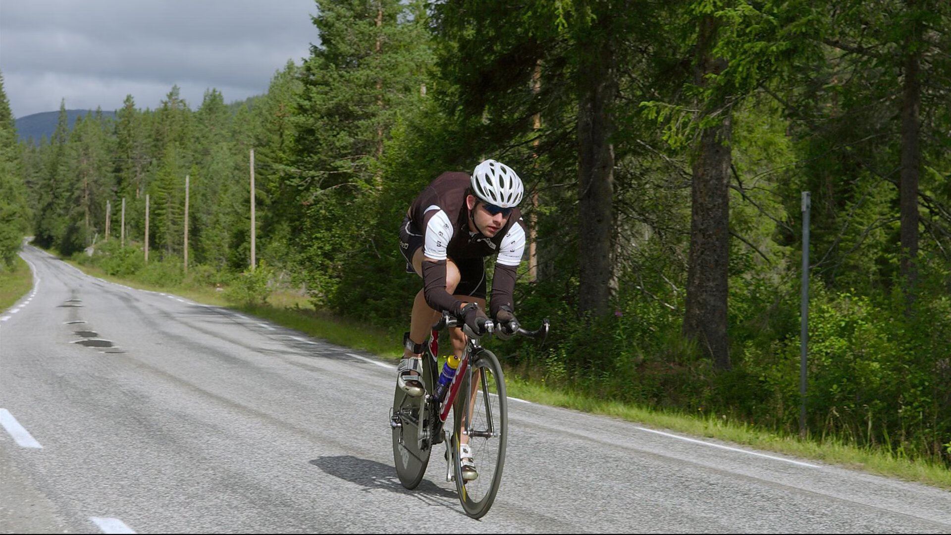 电竞竞技场地移动化，创新布局引领潮流，电竞场景