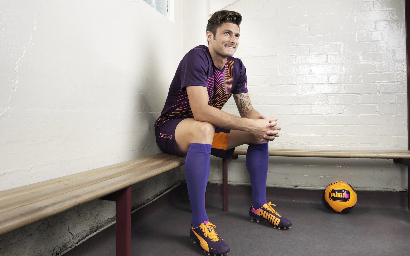 精彩对决临近，女足赛程全新调整，女足足球赛